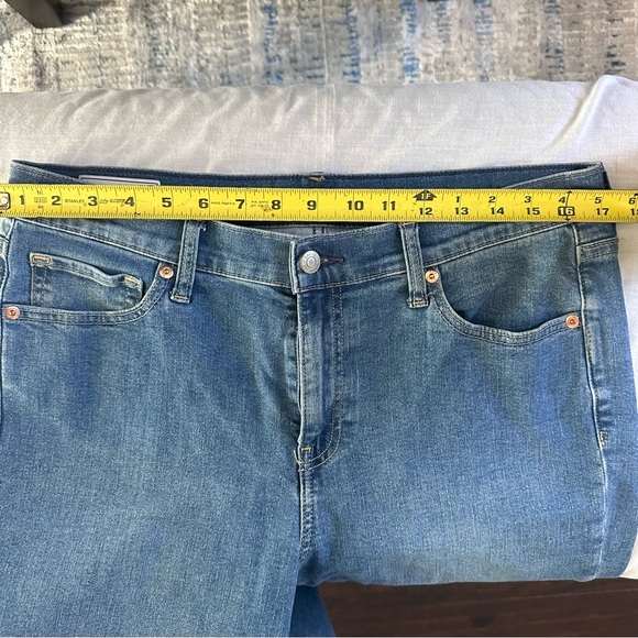 Gap Baby Boot Mid Rise Jeans 32 14R Light Wash Bootcut - Picture 7 of 8